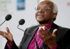 Archbishop and human rights activist Desmond Tutu dies aged 90