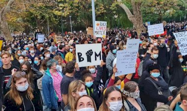 Thousands march in Sydney black lives matter protest – Exclusive photographs and video by Roy Gunaratne of Roy Grafix