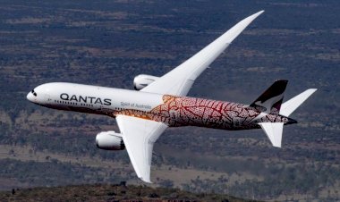 Tickets sold out in 10 minutes for Qantas’ ‘flights to nowhere’