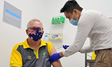 Prime Minister Scott Morrison among small group to receive first coronavirus vaccines.