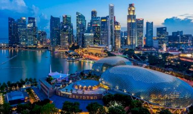 Singapore returns to lockdown-like conditions