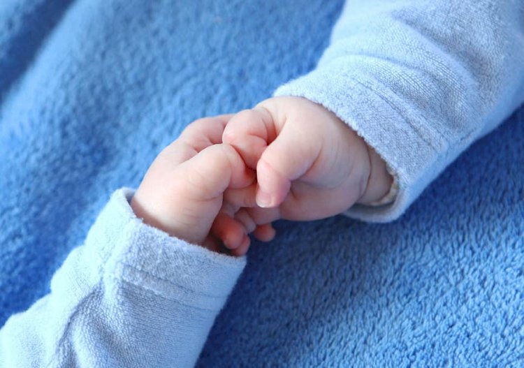 Newborn twins named Corona and Covid