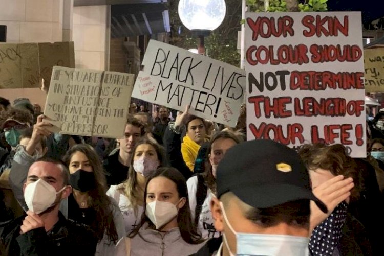 Sydney Black Lives Matter rally organisers win last-minute appeal to overturn ban and rallies held across Australia