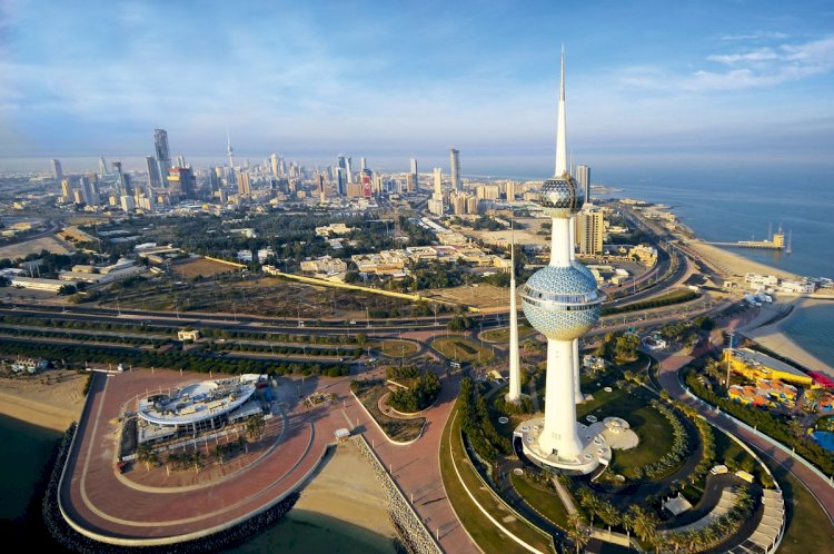 Kuwait updates residency law, to cut number of expats