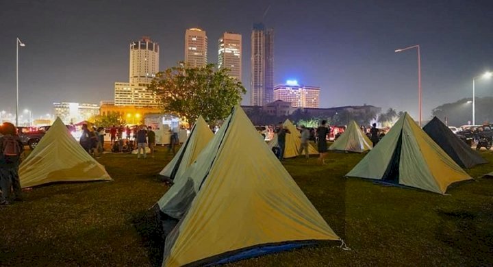 Sri Lankan police give ultimatum to protestors to vacate main protest site